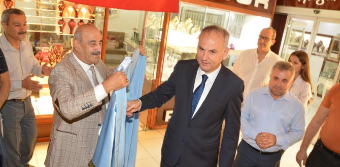 Sayın kaymakamımız İskender YÖNDEN in katılımıyla kaftanlarımızı ve plaketlerimizi taktim ettik.