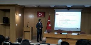 Profesör Yılmaz Fırat Üniversitesinde Gençlerle Teknolojik Sekülerizm ve Değer Algısı Konuşuldu