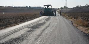 BÜYÜKŞEHİR BELEDİYESİNİN YAPMASI GEREKEN YOLLARI BAŞKAN YAVUZ YAPIYOR