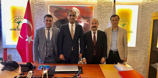 Defne Kaymakamı Nevzat Şengök Defne Belediye Başkanı İbrahim Güzel’i ziyaret etti
