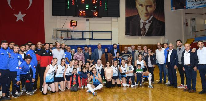 ANTAKYA BELEDİYESİ GSK BAYAN VOLEYBOL TAKIMINDAN NET GALİBİYET