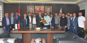 ANTAKYA BELEDİYESİ KURUMSAL FUTBOL TAKIMINDAN BAŞKAN YILMAZ’A ZİYARET