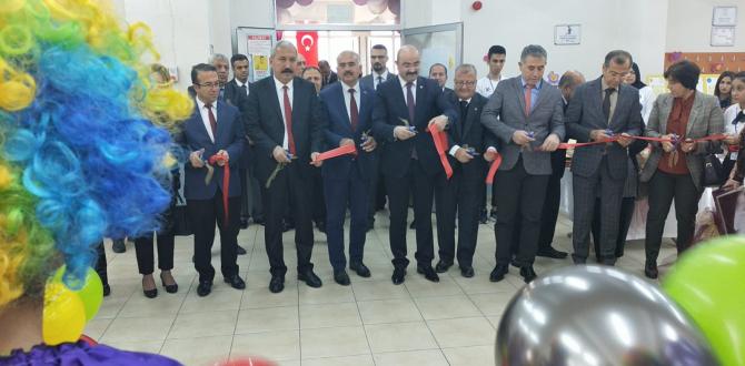 Belen Mesleki ve Teknik Anadolu Lisesi TÜBİTAK 4006 Bilim Fuarı Büyük İlgi Gördü