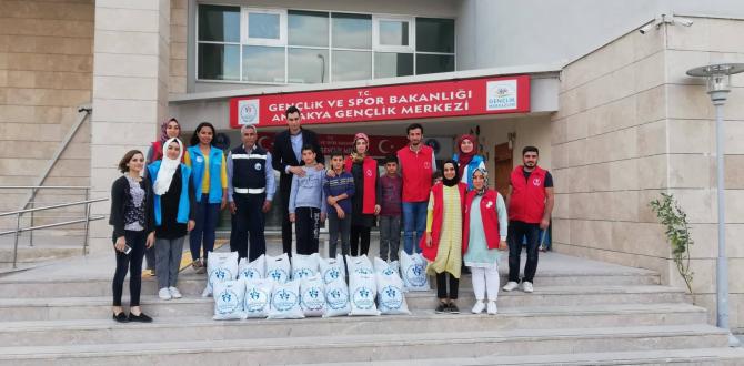 HAYIRSEVERLERDEN KARDEŞİNLE SEVGİYLE PAYLAŞ PROJESİNE DESTEK SÜRÜYOR