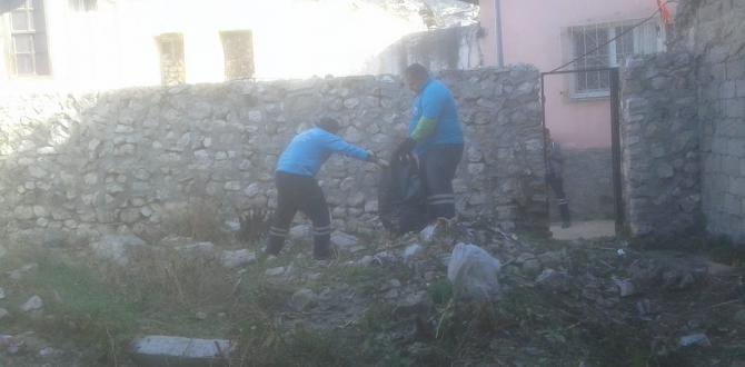 ANTAKYA BELEDİYESİ’NDEN ŞEHİTLER MAHALLESİ’NDE METRUK ALAN TEMİZLİĞİ
