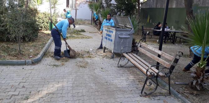 ANTAKYA BELEDİYESİ’NDEN METRUK ALAN VE PARSEL TEMİZLİĞİ