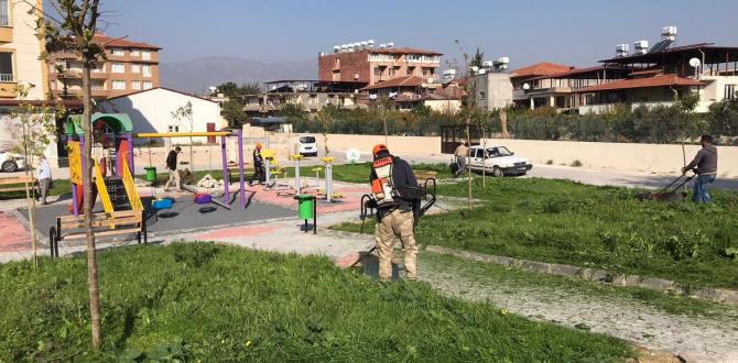 PARK BAHÇE MÜDÜRLÜĞÜ EKİPLERİ, ŞEHİR GENELİNDEKİ  PARK VE YEŞİL ALANLARDA ÇALIŞMALARINI SÜRDÜRÜYOR