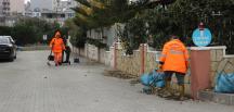 SAMANDAĞ BELEDİYESİ TEMİZLİK İŞLERİ EKİPLERİ HUMMALI ÇALIŞMALARINI SÜRDÜRÜYORLAR