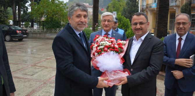 BAŞKAN AYHAN YAVUZ AK PARTİ GENEL MERKEZİNDEN TAM NOT ALDI