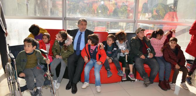 Kırıkhan’da Özel Eğitim Öğrencilerinin Sinema Keyfi