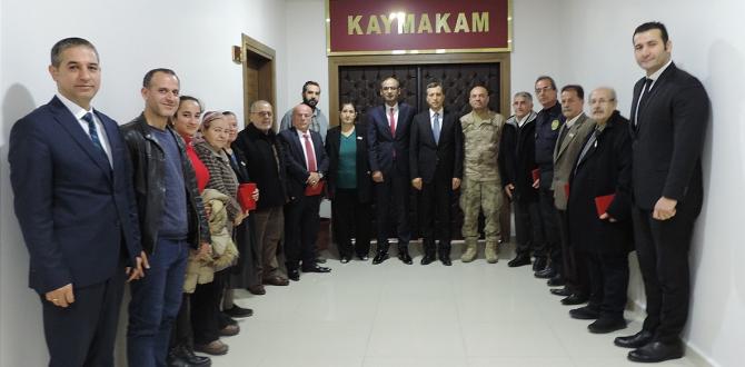 DEFNE KAYMAKAMI ŞENKÖK KIBRIS GAZİLERİNE KKTC MİLLİ MÜCADELE MADALYASI TEVCİH TÖRENİ DÜZENLEDİ