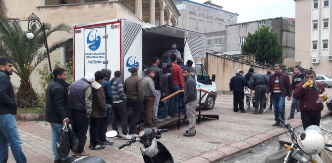 MOBİL ÇORBA İKRAM ARACI HER GÜN FARKLI BİR NOKTADA