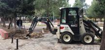 PARKLARDA REVİZE ÇALIŞMALARI DEVAM EDİYOR