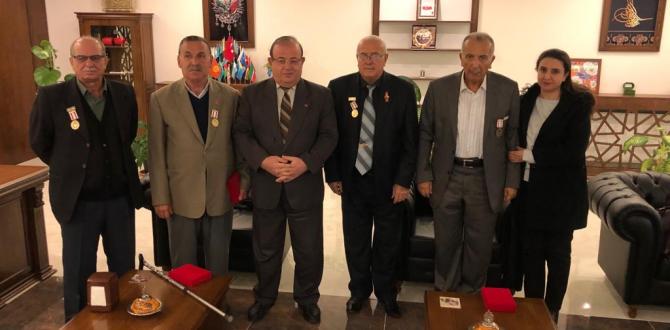 Kahraman Gazilerimize Madalyaları Kaymakam Mardinli Tarafından Tevcih Edildi