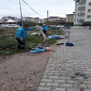 ZÜLÜFLÜHAN MAHALLESİ’NDE KAPSAMLI TEMİZLİK ÇALIŞMALARI
