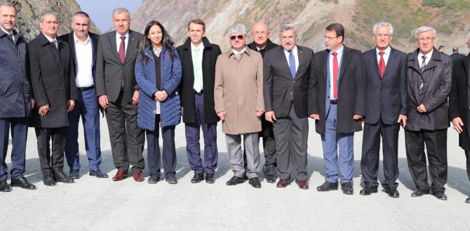 BAŞKAN YILMAZ ÇEVLİK – ARSUZ KARAYOLU TANITIM PROGRAMINA KATILDI