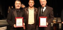 “ŞİFA NİYETİNE” SAMANDAĞLI TİYATRO SEVERLER TARAFINDAN BEĞENİYLE İZLENDİ