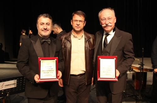 “ŞİFA NİYETİNE” SAMANDAĞLI TİYATRO SEVERLER TARAFINDAN BEĞENİYLE İZLENDİ