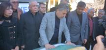 BAŞKAN YAVUZ 2. YARDIM TIRINI KIRIKHAN’DAN ELAZIĞ’A DUALARLA GÖNDERDİ
