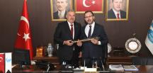 BAŞKAN YILMAZ, GENÇLİK VE SPOR BAKANI KASAPOĞLU VE  BERABERİNDEKİ HEYETİ AĞIRLADI