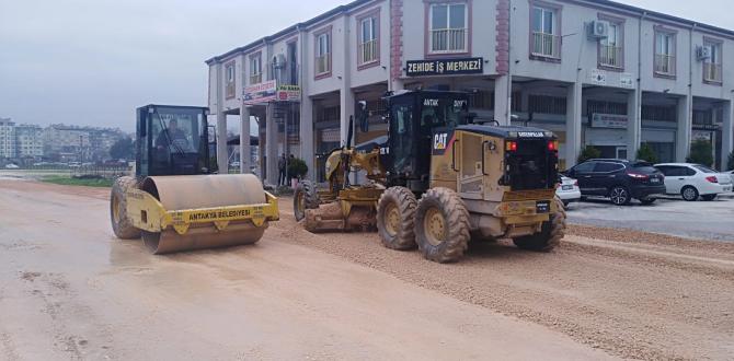 HARAPARASI MAHALLESİ’NDE YOL İYİLEŞTİRME ÇALIŞMALARI