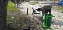 PARKLARDA YENİLEME ÇALIŞMALARI DEVAM EDİYOR