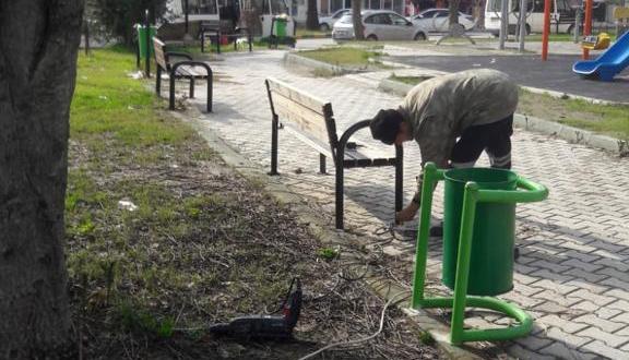 PARKLARDA YENİLEME ÇALIŞMALARI DEVAM EDİYOR