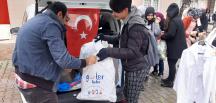 ANTAKYA BELEDİYESİ PERSONELLERİNDEN  KARDEŞİNLE SEVGİYLE PAYLAŞ PROJESİNE  300 PARÇALIK GİYİM YARDIMI DESTEĞİ