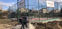 ESENLİK MAHALLESİ’NE KAZANDIRILAN BASKETBOL SAHASININ  ÇEVRESİNDE PEYZAJ DÜZENLEME ÇALIŞMALARI