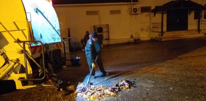 ANTAKYA BELEDİYESİ TEMİZLİK EKİPLERİ PAZAR YERLERİNDE GECE YIKAMALARINI SÜRDÜRÜYOR