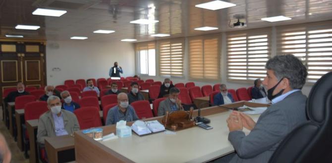 BAŞKAN YAVUZ PAZARCI ESNAFLARI İLE KORONA VİRÜSÜ TOPLANTISI YAPTI