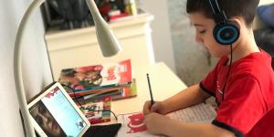 BAHÇEŞEHİR KOLEJİ’NDE “METODBOX” İLE UZAKTAN EĞİTİM, YAKINDAN TAKİP