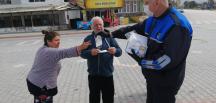 SAMANDAĞ BELEDİYESİ ÜCRETSİZ MASKE DAĞITIMINA BAŞLADI