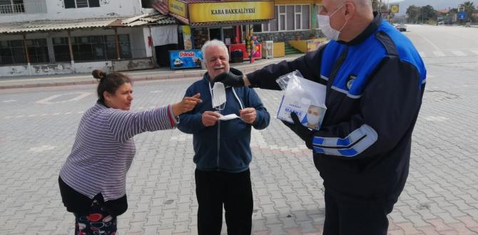 SAMANDAĞ BELEDİYESİ ÜCRETSİZ MASKE DAĞITIMINA BAŞLADI
