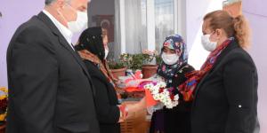 AZİZ ŞEHİTLERİMİZİN  ANNELERİNİN ANNELER GÜNÜNÜ KUTLADILAR