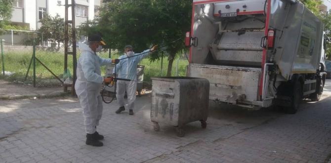 95 MAHALLEDE BULUNAN KONTEYNERLER DEZENFEKTE EDİLİYOR