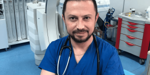 Kronik kalp hastalıkları COVID-19 döneminde de mutlak takip ve tedavi gerektiriyor Atrial fibrilasyon hastaları COVID-19 döneminde tedavilerini bir doz bile atlasa felç riski artar