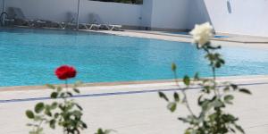 DURSUNLU YÜZME HAVUZUNDA, HİJYEN ÖNLEMLERİ EN ÜST DÜZEYDE!