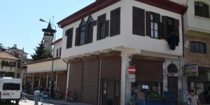 KURTULUŞ CADDESİ CEPHE SAĞLIKLAŞTIRMA PROJESİ İLE  CADDE YEPYENİ BİR GÖRÜNÜM KAZANDI