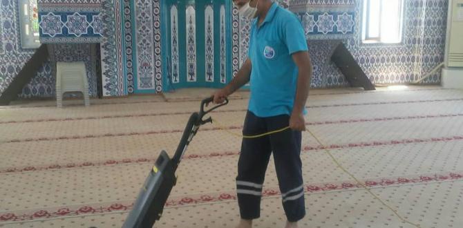 İBADETHANELERDE TEMİZLİK ÇALIŞMALARI SÜRDÜRÜLÜYOR