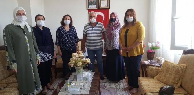 Antakya Belediyesi Başkan Yardımcısı Alev Seçmen’den  ŞEHİT AİLELERİNE ZİYARET
