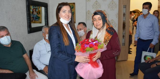 KAYMAKAM KARAMEHMETOĞLU VE BAŞKAN YAVUZ ŞEHİT AİLELERİNİ ZİYARET ETTİ