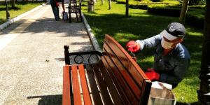 PARKLARDA BAKIM ONARIM ÇALIŞMALARI DEVAM EDİYOR