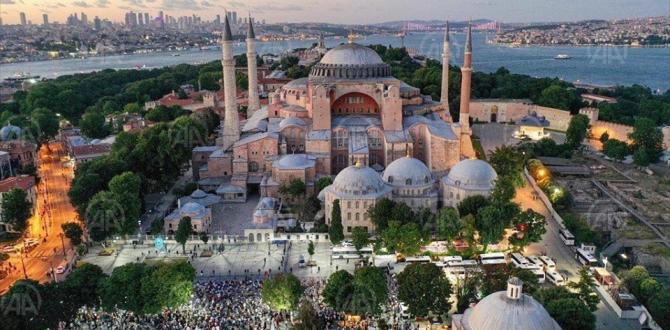 İstanbul’un fethi ve Ayasofya’nın Cami haline dönüştürülmesi, Türk tarihinin en şanlı hadiselerinin başına gelir.