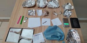 İç çamaşırından uyuşturucu çıktı