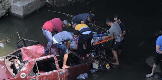 Otomobil köprüden dereye uçtu