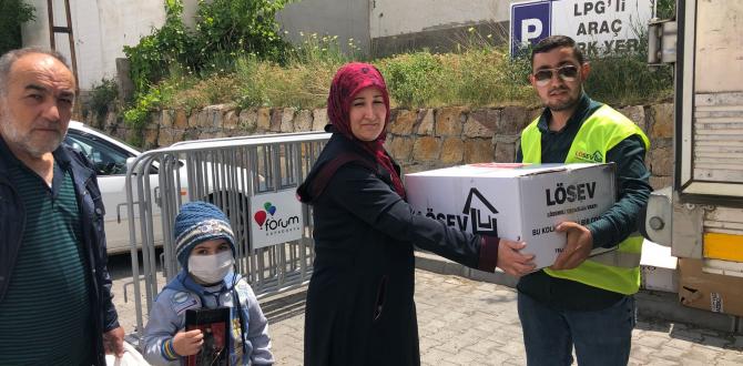 LÖSEV’DEN YIL BOYUNCA ET YARDIMLARI ARALIKSIZ SÜRÜYOR