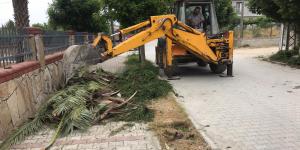 SAMANDAĞ BELEDİYESİ EKİPLERİ, TEMİZLİK ÇALIŞMALARINI SÜRDÜRÜYORLAR