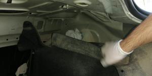 Otomobil bagajına zulalanmış uyuşturucu ele geçirildi