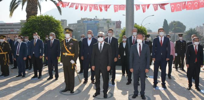 BAŞKAN YILMAZ 30 AĞUSTOS ZAFER BAYRAMI KUTLAMA PROGRAMINA KATILDI